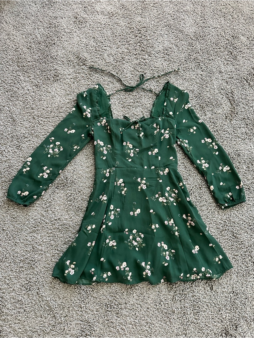Abercrombie and Fitch Green Floral Long-Sleeve Dress